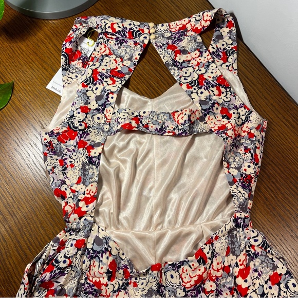 NWT | BCBGeneration Floral Romper - Picture 8 of 9